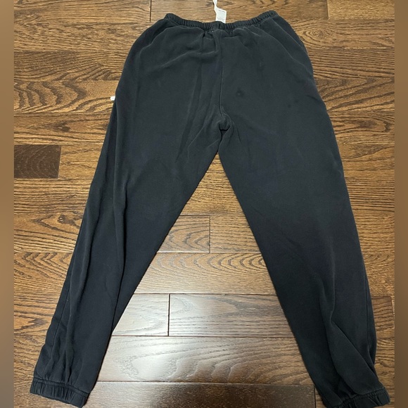 Garage- (90s joggers) plain black with white tie - Picture 2 of 3